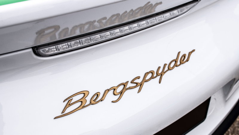 Illustration for article titled Porsche Forgot to Give the Boxster Bergspyder a Roof